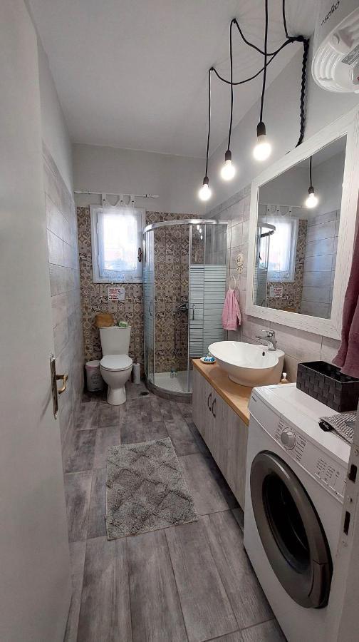 Eugenia Apartment Perama  Buitenkant foto